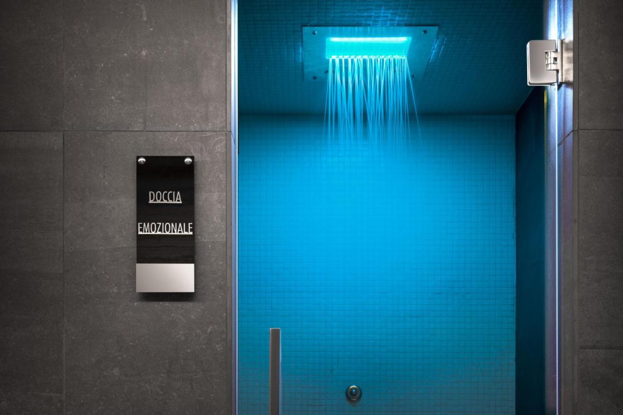 LHP Hotel River&SPA Florenz Exterior foto Emotional shower