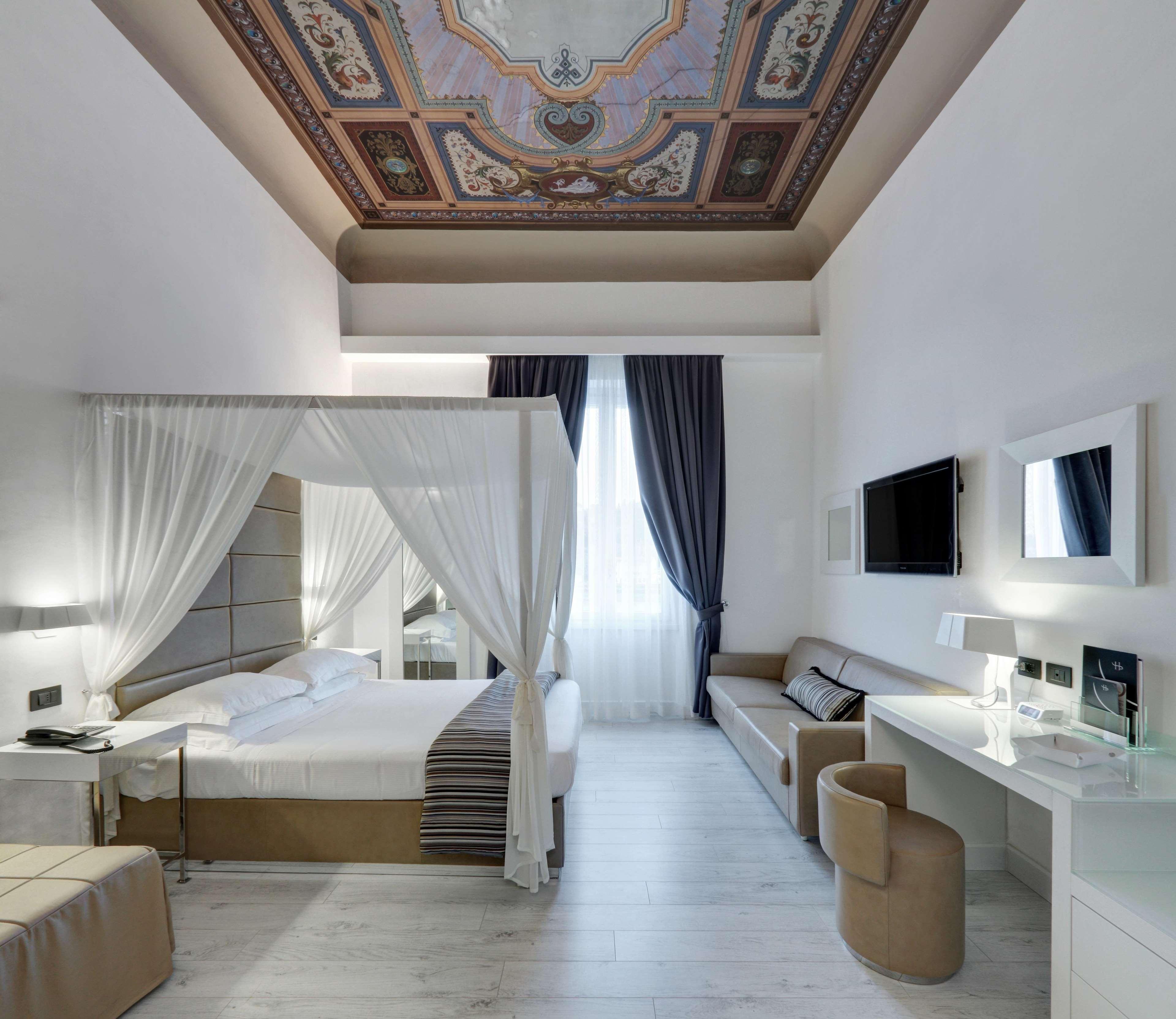 LHP Hotel River&SPA Florenz Exterior foto A room at the hotel