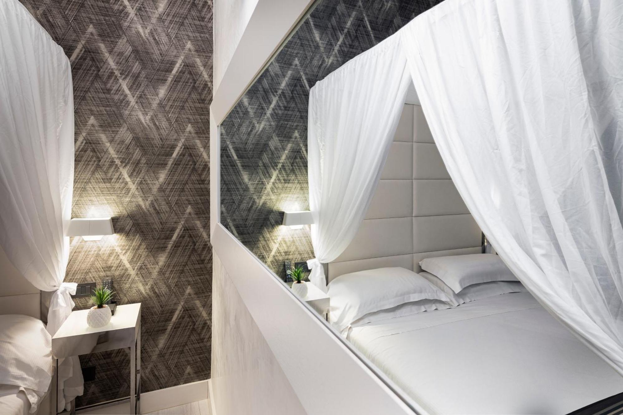 LHP Hotel River&SPA Florenz Exterior foto A room at the hotel