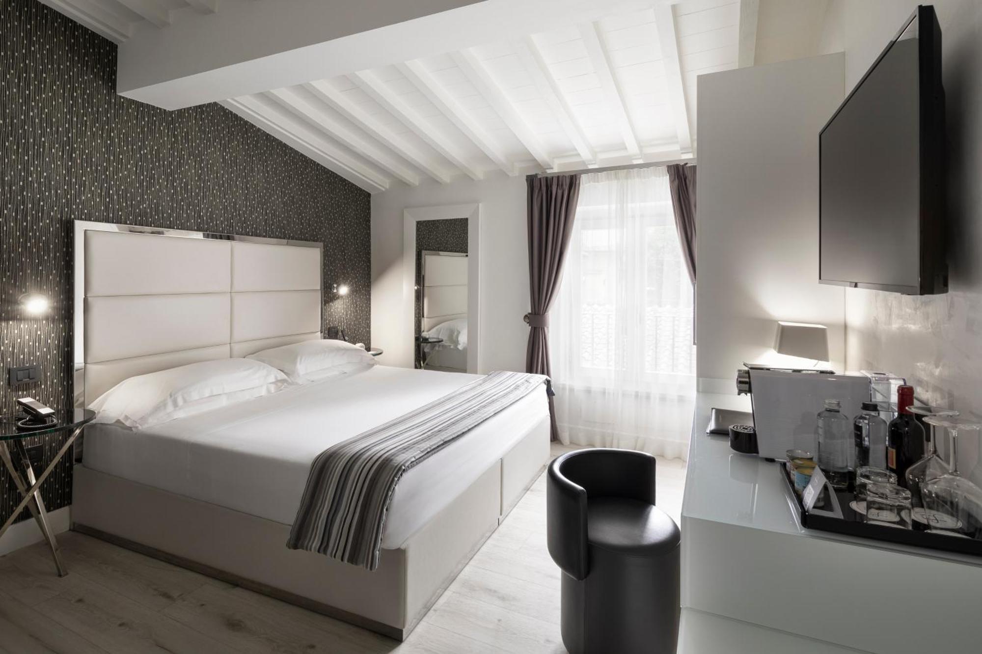 LHP Hotel River&SPA Florenz Exterior foto Deluxe room