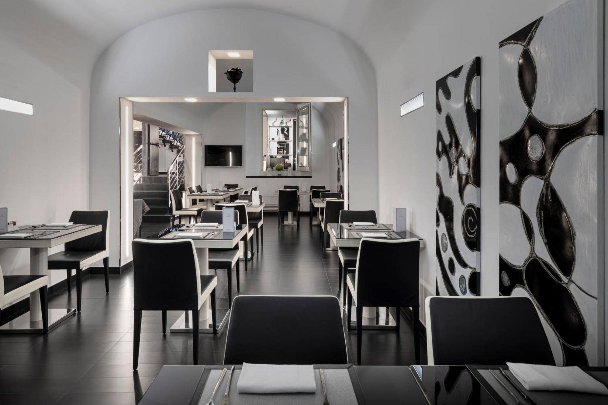 LHP Hotel River&SPA Florenz Exterior foto Restaurant "La Perruche"